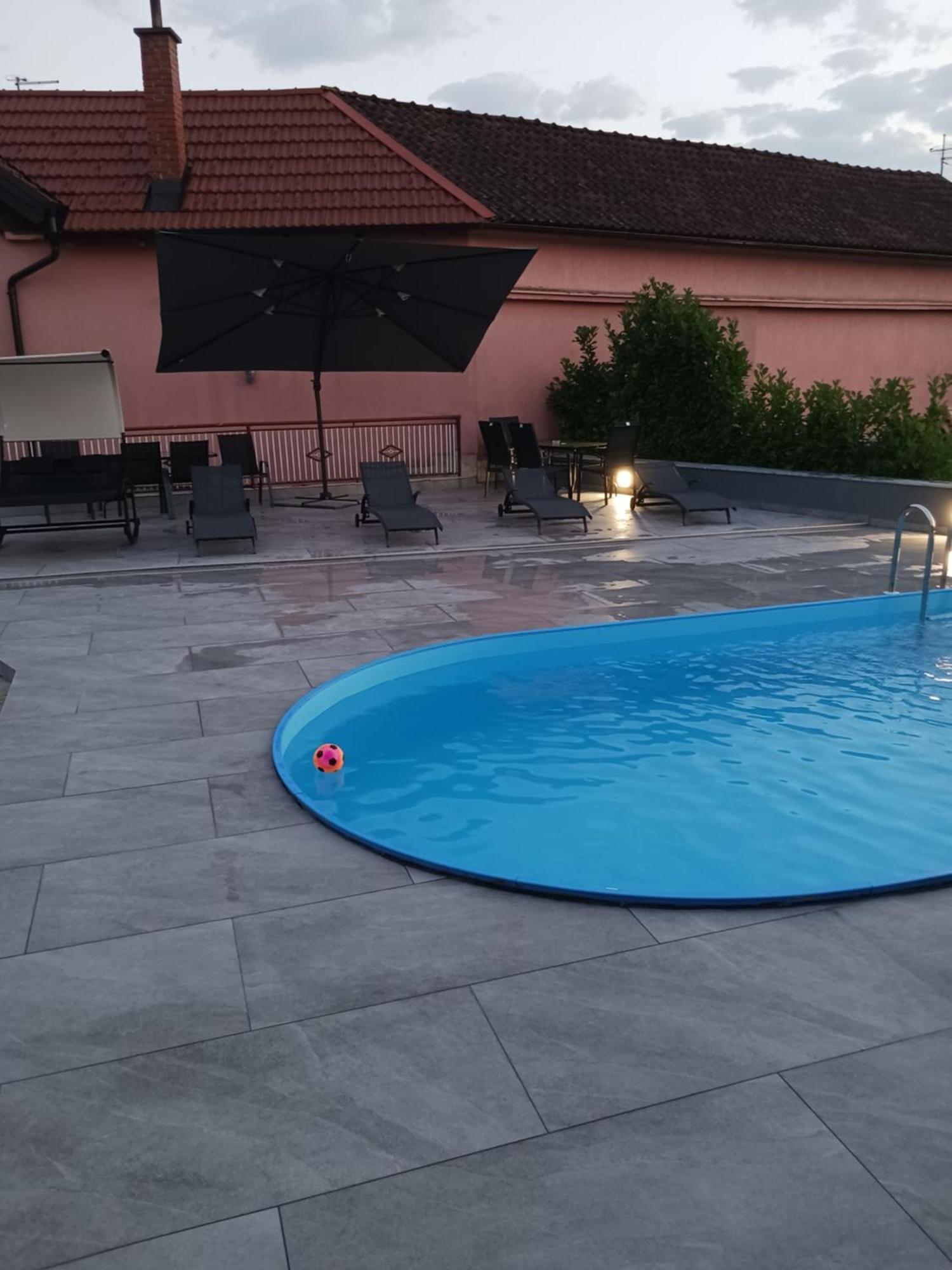 Apartamento Maja Velika Gorica Exterior foto